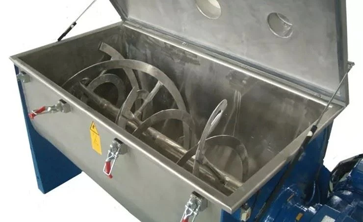 feed mixer blender