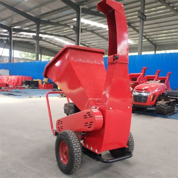 Benzínový motor Tree Crusher
