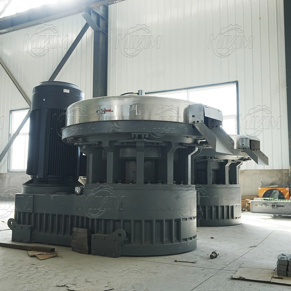 Industrial Ring Die Wood Pellet Machine producing ENplus A1 grade 6mm pellets in a stationary biomass plant, equipped with stainless steel conditioner. Industrial Ring Die Wood Pellet Machine producing ENplus A1 grade 6mm pellets in a stationary biomass plant, equipped with stainless steel conditioner.